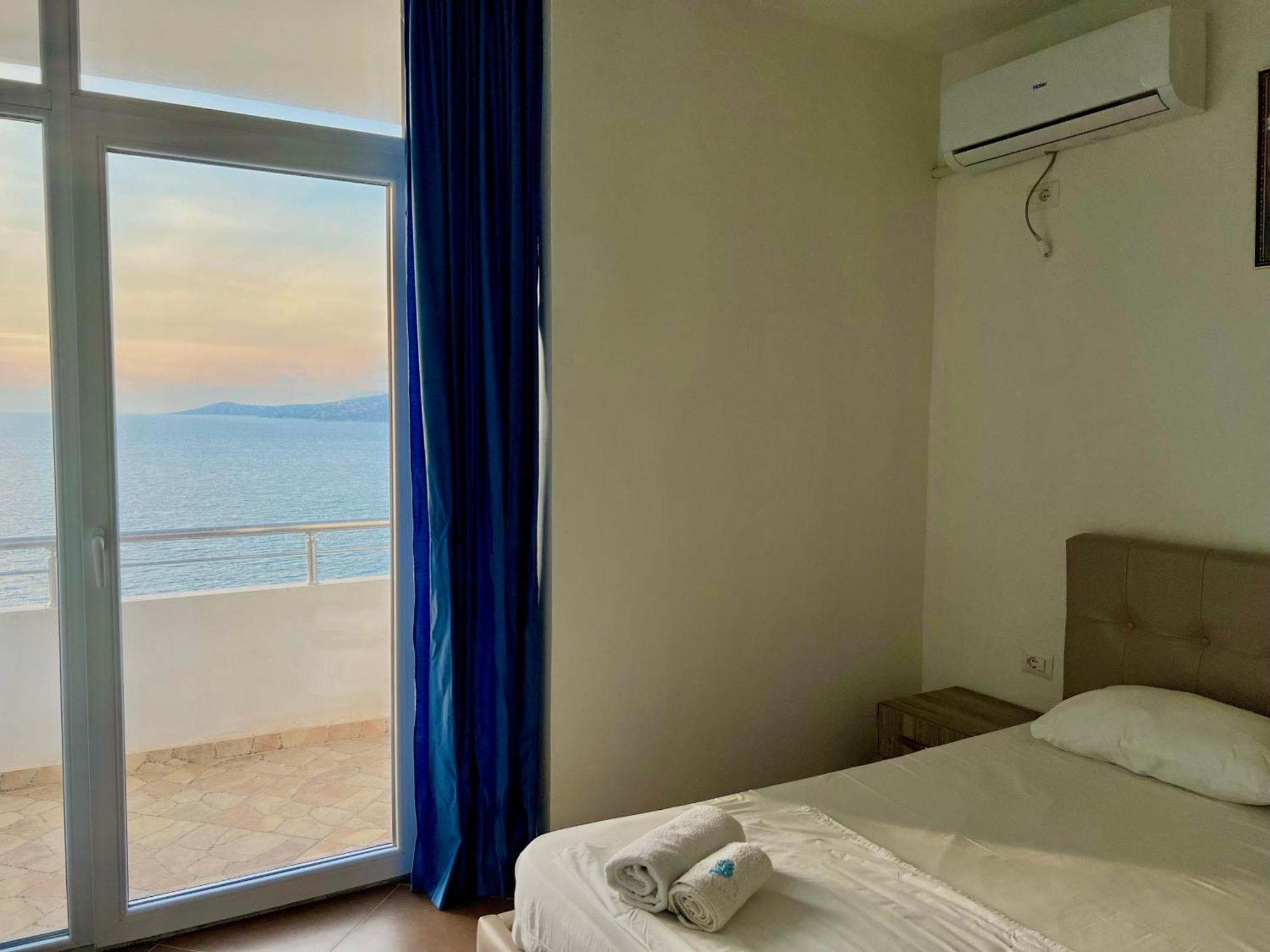 Redi'S Seaview Apartments Sarandë Exteriér fotografie