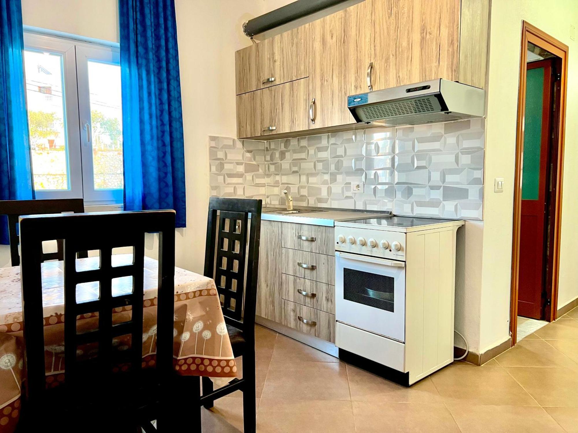 Redi'S Seaview Apartments Sarandë Exteriér fotografie