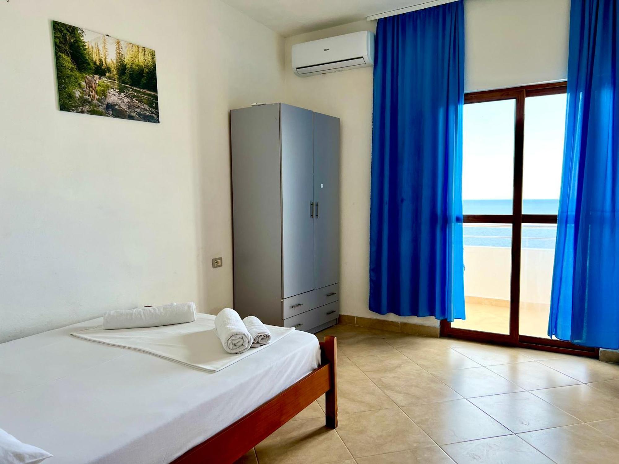 Redi'S Seaview Apartments Sarandë Exteriér fotografie