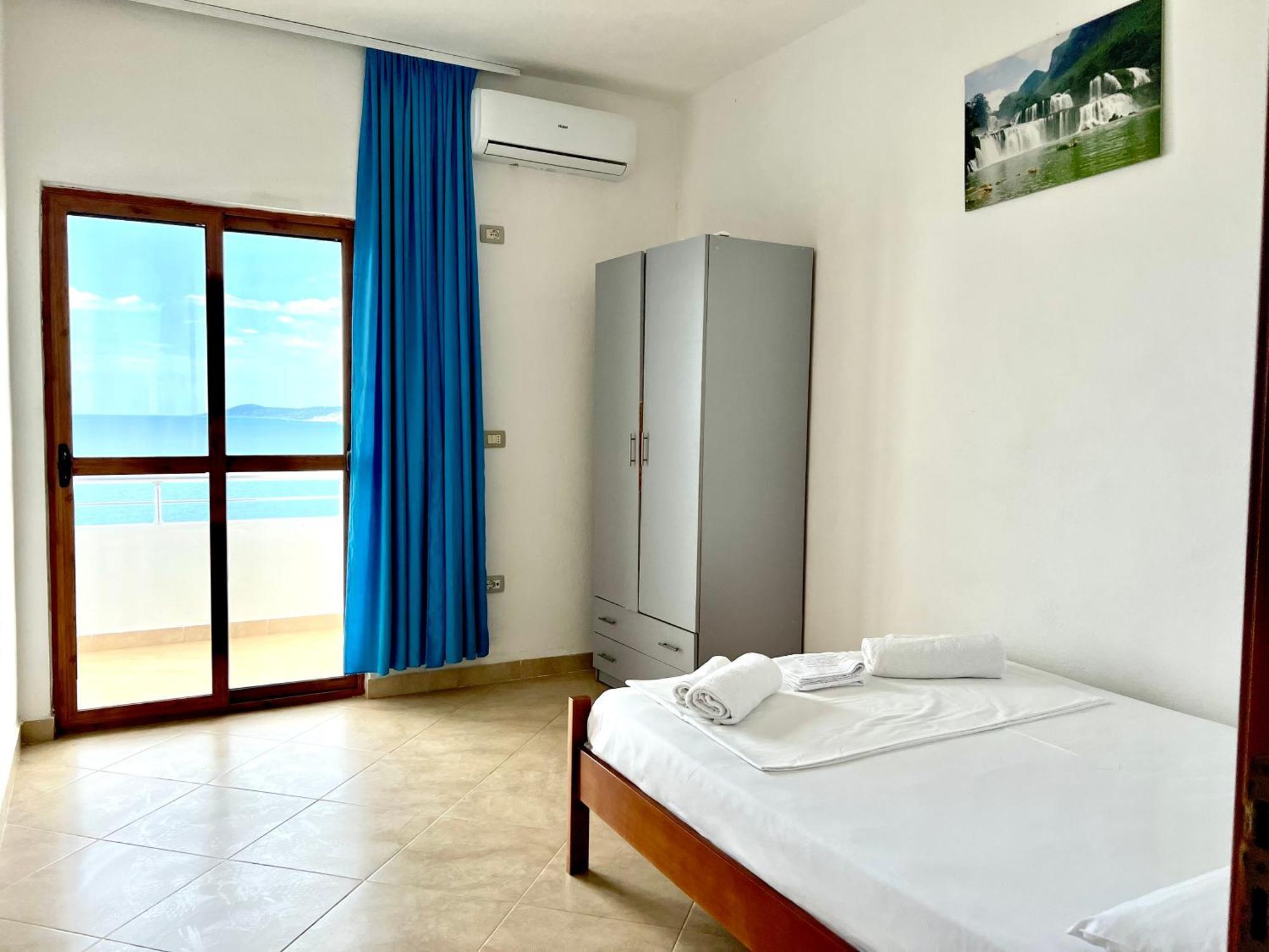 Redi'S Seaview Apartments Sarandë Exteriér fotografie
