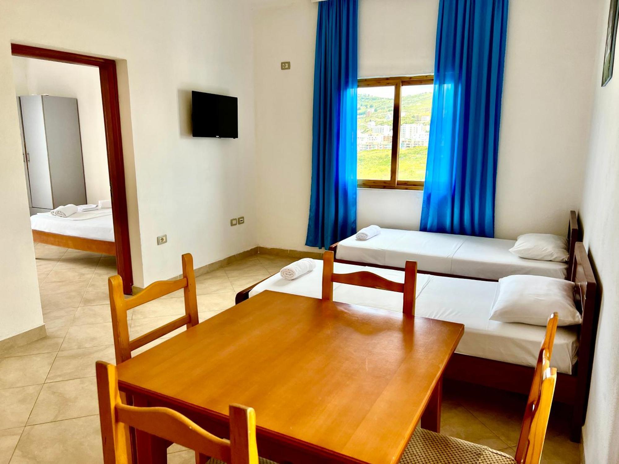 Redi'S Seaview Apartments Sarandë Exteriér fotografie