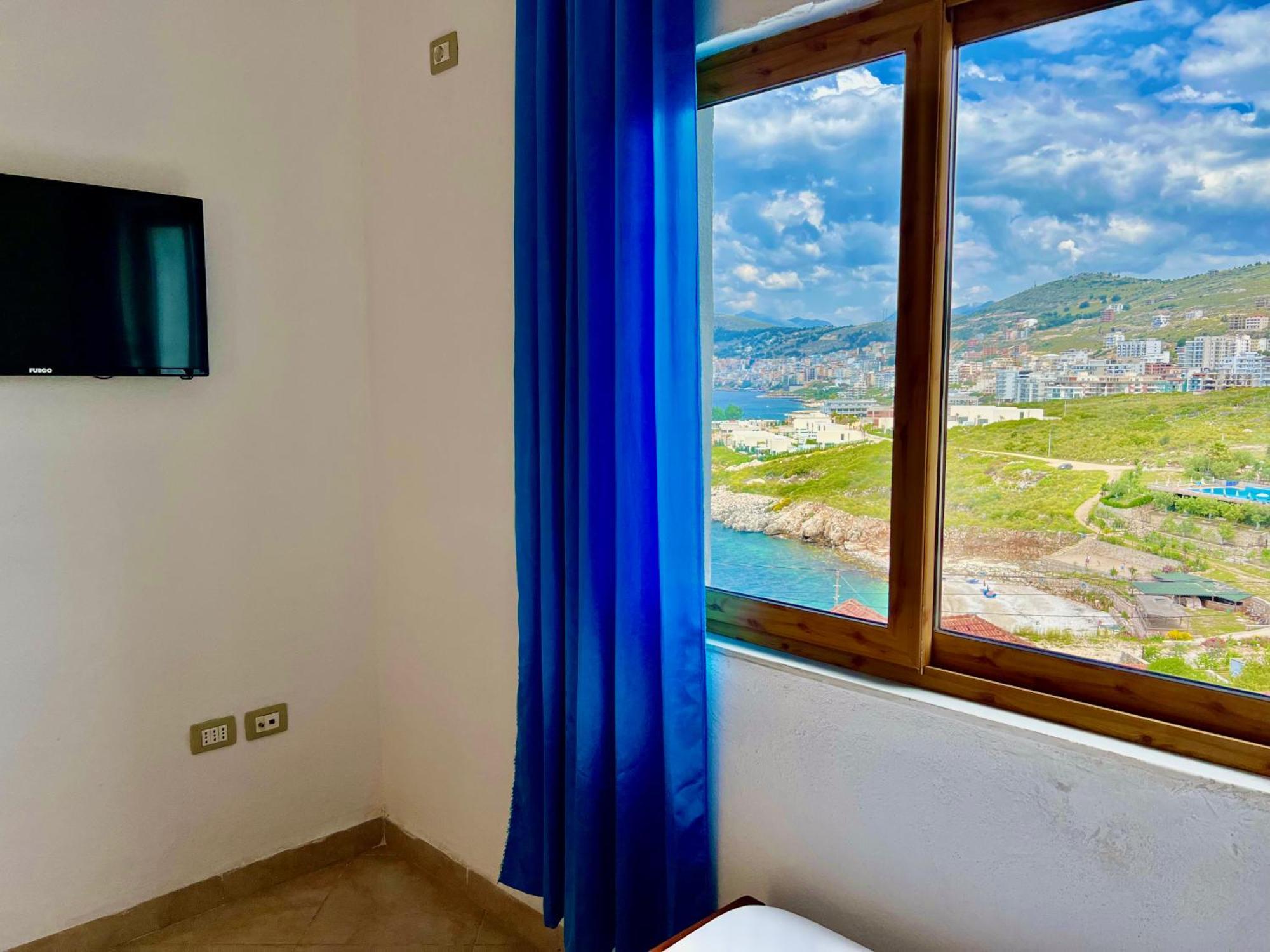 Redi'S Seaview Apartments Sarandë Exteriér fotografie